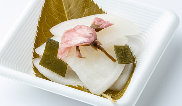 食品科スタートアッププロジェクト「大桜大根～世田谷の野菜「大蔵大根」と桜新町のシンボル「桜」を活かした新たな漬物～」